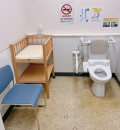 大橋病院　多目的トイレのオムツ替え台情報