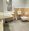 佐原駅多機能トイレのオムツ替え台情報