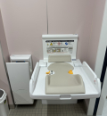 西松屋 伊奈羽貫店のオムツ替え台情報