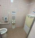 西松屋アクロスプラザ　女子トイレのオムツ替え台情報