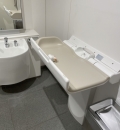 警察本部(1F)のオムツ替え台情報