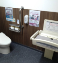 コジマ・ビックカメラ　港北インター店(1F)のオムツ替え台情報