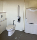 七郷中央公園公衆トイレのオムツ替え台情報