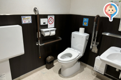 サンデー弘前樹木店(1F)のオムツ替え台情報