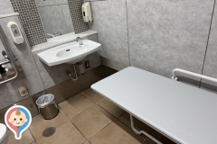 西神中央駅（改札内）のオムツ替え台情報