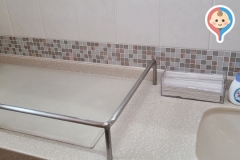 石塚産婦人科(B1)のオムツ替え台情報