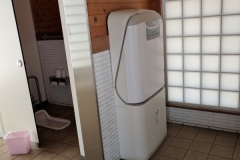 蒸気機関車近く無料トイレのオムツ替え台情報