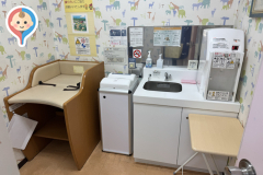 三芳PA 下り　施設内ベビースペース(1F)の授乳室・オムツ替え台情報