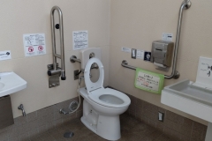 荒川公園(荒川区保健所(ガン予防、健康づくりセンター前))のオムツ替え台情報