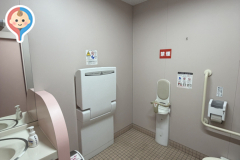 株式会社西松屋チェーン　練馬中村店(1F)のオムツ替え台情報