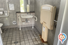 長浜みなと公園のオムツ替え台情報