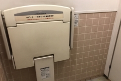モスバーガー椎名町駅前店(1F)のオムツ替え台情報