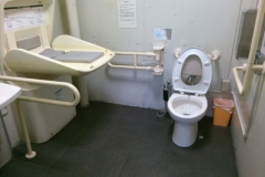 JR埼京線 十条駅 (改札内)(1F)のオムツ替え台情報