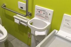 オオゼキ杉並和田店(2F)のオムツ替え台情報