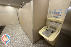 イズミヤ 神戸玉津（2階NICOPA側）(2F)のオムツ替え台情報