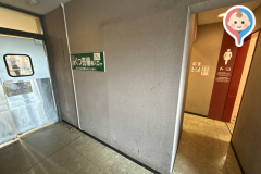 イオン加古川店（2階靴売り場横入口）(2F)のオムツ替え台情報