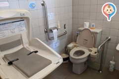 宇都宮城址公園 清明館(1F)のオムツ替え台情報