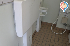 深北公園(バスケット広場近くトイレ)(1F)のオムツ替え台情報