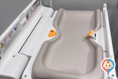 藤つぼ 横浜(B1)のオムツ替え台情報