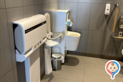 マクドナルド　新井口店(2F)のオムツ替え台情報