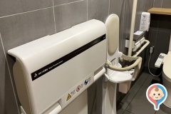 マクドナルド 蕨東口店(2F)のオムツ替え台情報