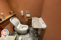 PISOLA 秦野店のオムツ替え台情報