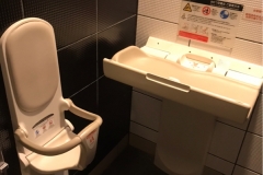 マクドナルド４号線郡山店のオムツ替え台情報