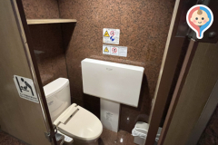 ガスト　小平回田店(1F)のオムツ替え台情報