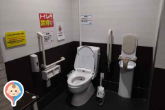 ウォンツ舟入町店(1F)のオムツ替え台情報