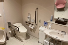 ホンダカーズ東京中央 三鷹店(1F)の授乳室・オムツ替え台情報