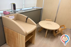 吹田市役所(中層棟2階　保育幼稚園室事務室の横)の授乳室・オムツ替え台情報