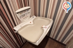 星乃珈琲　横須賀店(1F)のオムツ替え台情報