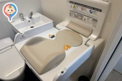 奇跡査定センター藤沢六会店(1F)のオムツ替え台情報