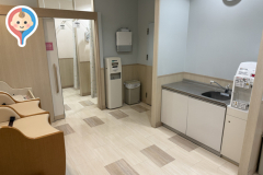 アルパーク　東棟(1F)の授乳室・オムツ替え台情報