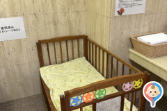 小川屋(フロント階（3階）　女子トイレ)のオムツ替え台情報