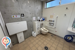 竹島円形公衆トイレのオムツ替え台情報