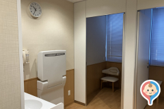 陸上競技場　メインスタンド(1F)の授乳室・オムツ替え台情報