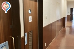 A棟２階、車椅子専用トイレのオムツ替え台情報