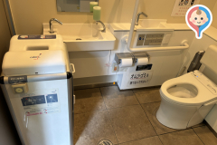 くさなぎ広場多目的トイレのオムツ替え台情報