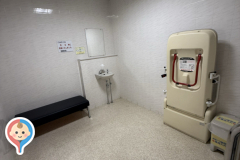 ヤマダ電機・ＬＡＢＩ自由が丘(1F)の授乳室・オムツ替え台情報