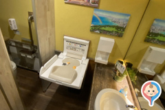 コナズ珈琲　垂水店のオムツ替え台情報