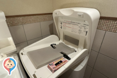 秋吉 新田塚店のオムツ替え台情報