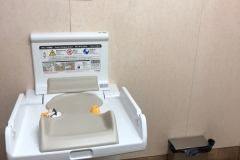 ケーズデンキ 仙台荒井店(1F)の授乳室・オムツ替え台情報