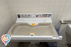 ヤマザワ成沢店のオムツ替え台情報