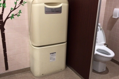 ニトリ 新座店(2F)のオムツ替え台情報