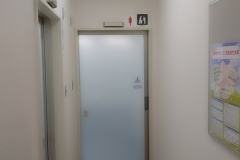 葛飾区こすげ地区図書館(1F)のオムツ替え台情報