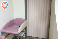 日野町 公民館(1階トイレ前)のオムツ替え台情報