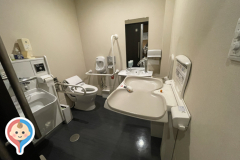 狐の足あと(1F)のオムツ替え台情報