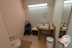 関西マツダ千里店(1F)の授乳室・オムツ替え台情報