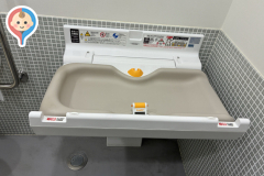 ENEOS EneJet セルフ明石大久保SS／山文商事（株）のオムツ替え台情報